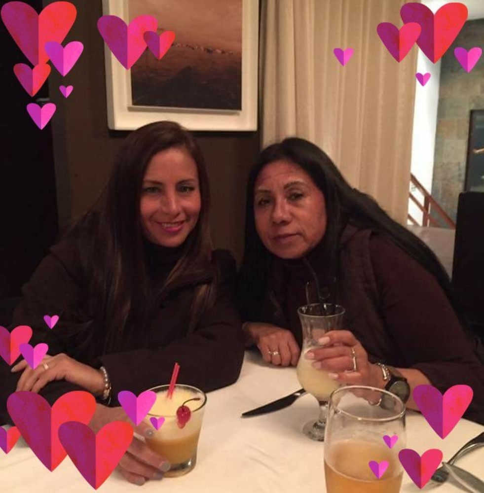 Meet your Posher, Elizabeth castro